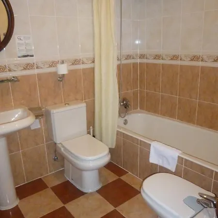 Hotel Leku Eder 2*