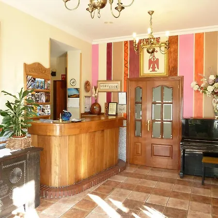 Szálloda Leku Eder 2*